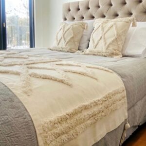 Piecera Boho Nórdica Crudo  70 x 210 cm + 2 fundas 45 x 45 cm