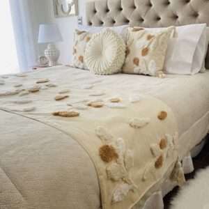 Piecera Boho Hojas Crudo  70 x 210 cm + 2 fundas 45 x 45 cm