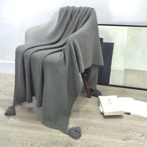 Manta 120x200 cm con pompones gris