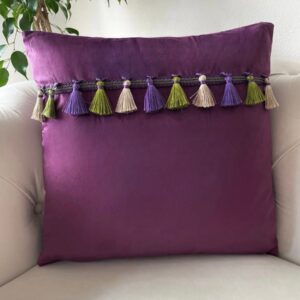 FUNDA DE COJIN MORADA TERCIOPELO POMPÓN 45x45 cm/30x50 cm