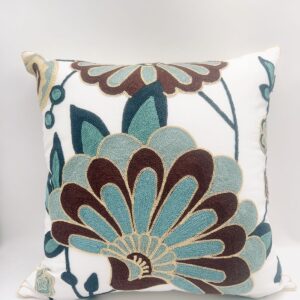 FUNDA DE COJIN BORDADA GRAN FLOR TURQUESA 45x45 cm/30x50 cm